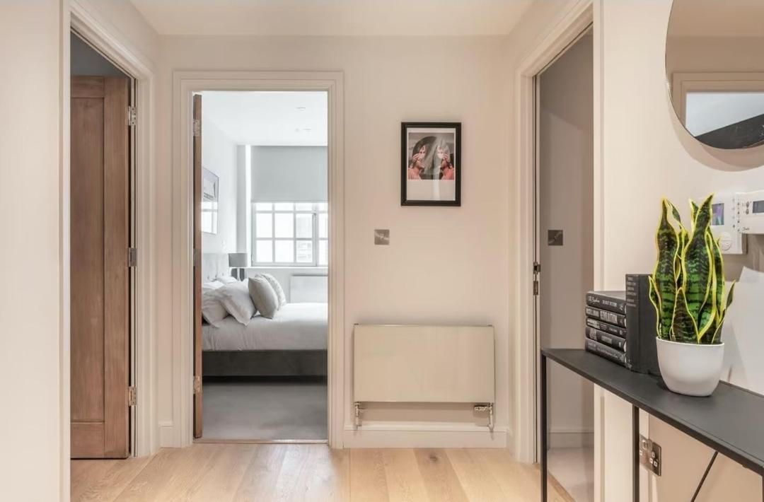 Elegant 2-bedroom Flat Near Bridge - Perfect Location With Easy Access Appartamento Londra